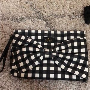 Black and white wristlet